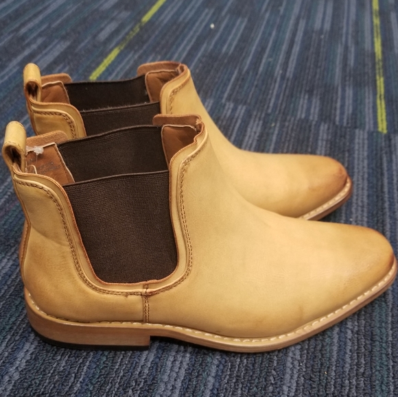 Men's Boots Shoes - Picture 2 of 3